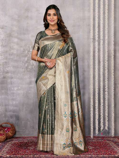women self design banarasi saree with blouse - 21678814 -  Standard Image - 0