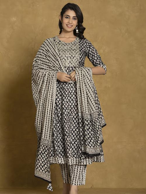 women black elbow sleeve kurta pant with dupatta set - 21679082 -  Standard Image - 0