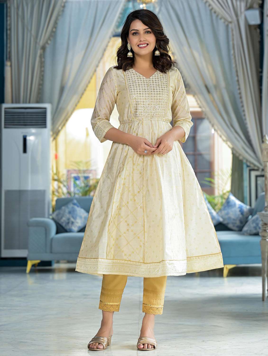 women off-white self design anarkali kurta