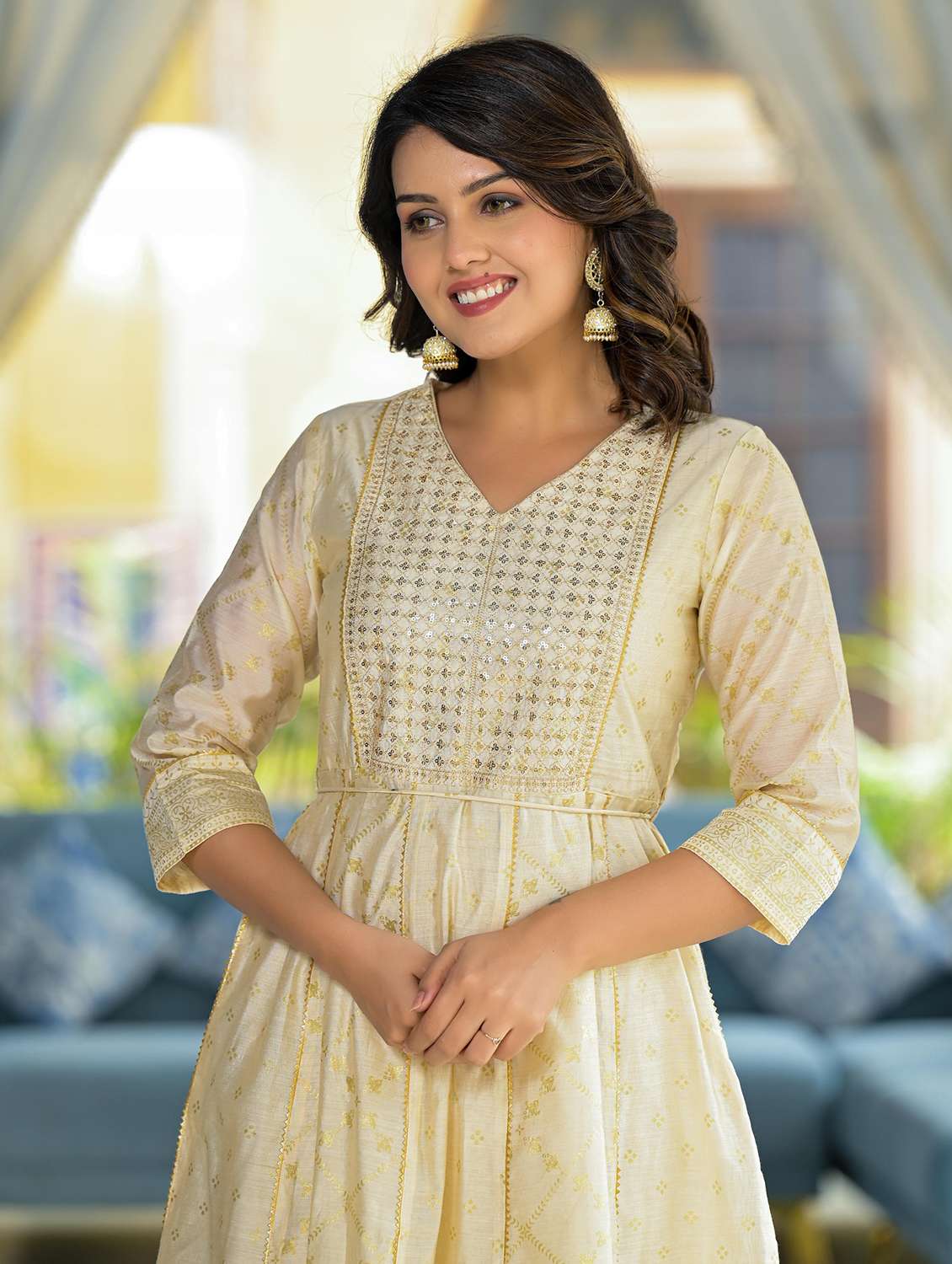 women off-white self design anarkali kurta - 21679198 -  Standard Image - 5