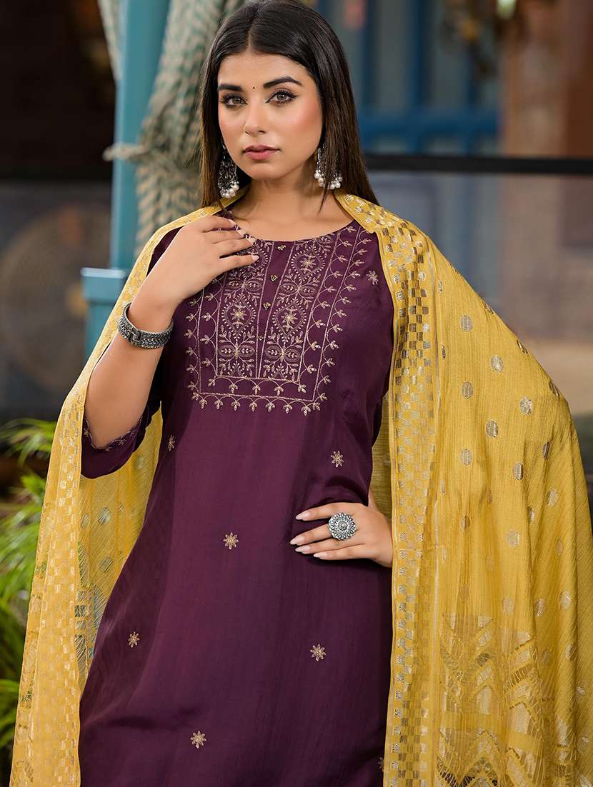 women embroidered kurta pant set with duaptta - 21679262 -  Standard Image - 5