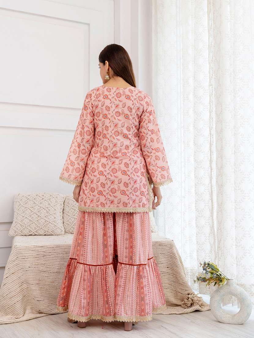 women floral kurta sharara set with dupatta - 21680209 -  Standard Image - 3