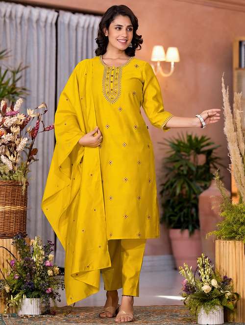 women embroidered kurta pant set with duaptta - 21680509 - Standard Image - 0