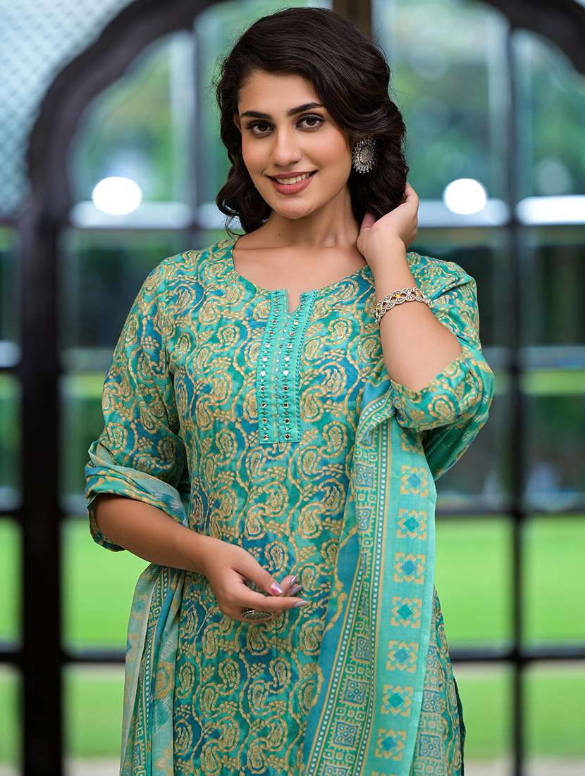 women paisley printed kurta salwar set with dupatta - 21680544 -  Standard Image - 3