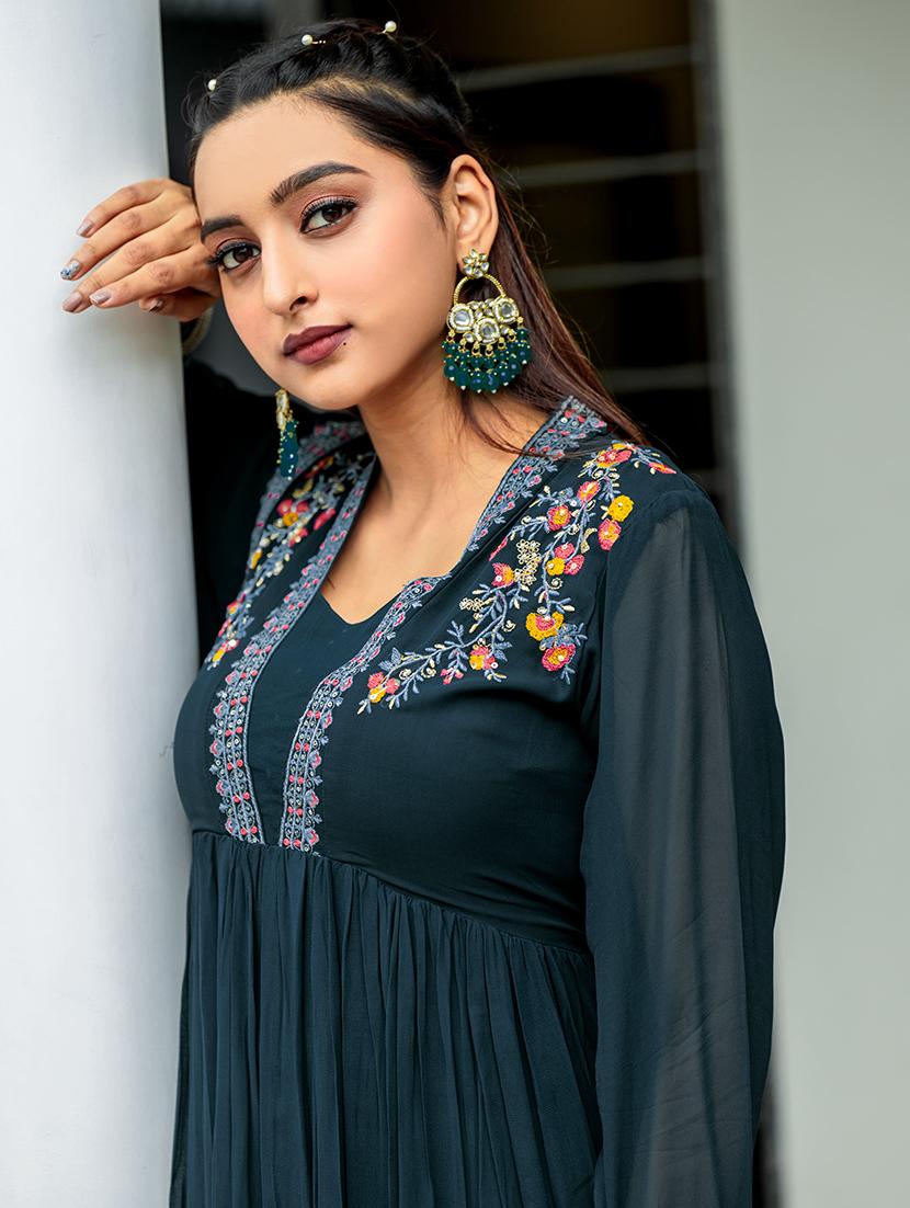 women embroidered kurta palazzo set with dupatta - 21680579 - Standard Image - 3