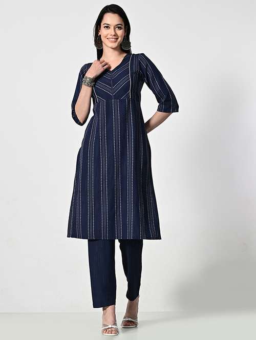 women three quarter sleeve kurta pant with dupatta set - 21681189 - Standard Image - 0