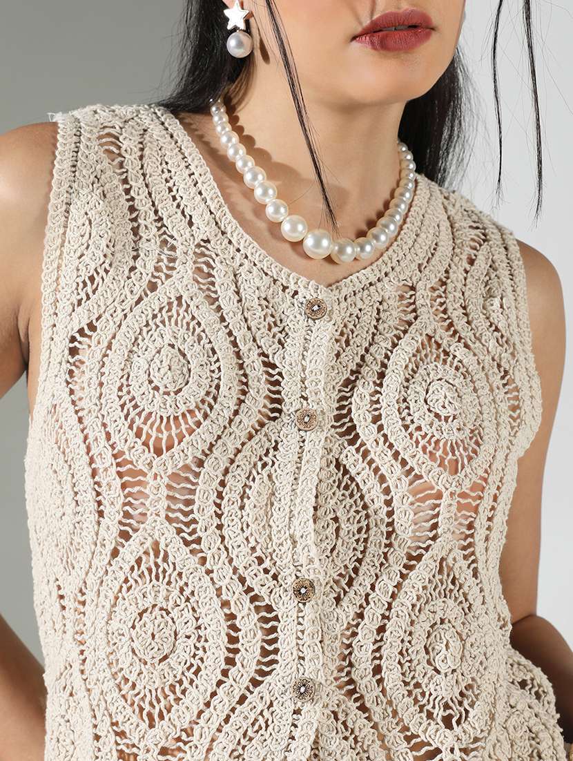 women solid top and shorts co-ord set - 21682021 -  Standard Image - 5