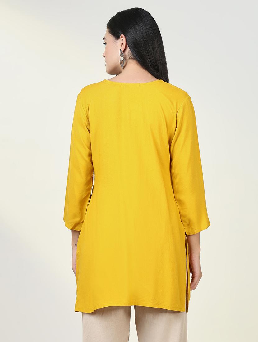 women embroidered notch neck straight kurti - 21682206 - Standard Image - 3