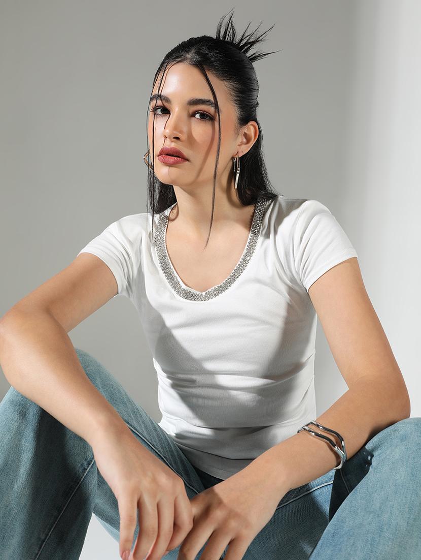 women white solid short sleeve top - 21682253 - Standard Image - 3