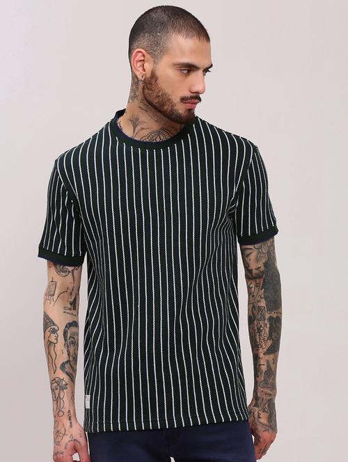 men short sleeves striped t-shirt - 21682470 - Standard Image - 0