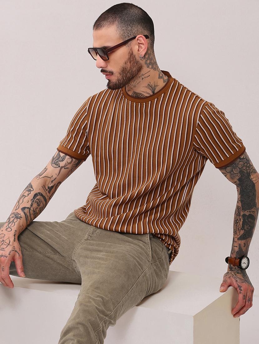 men short sleeves striped t-shirt - 21682486 - Standard Image - 3