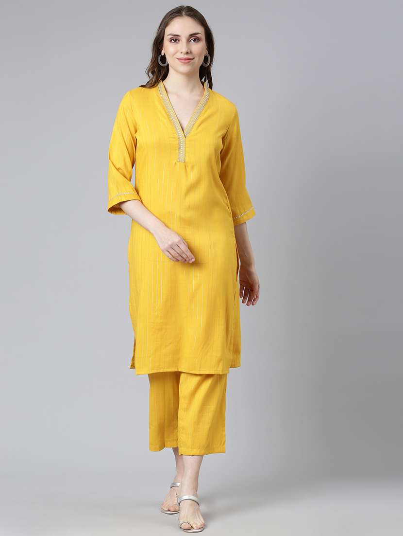 women striped v neck kurta pant set