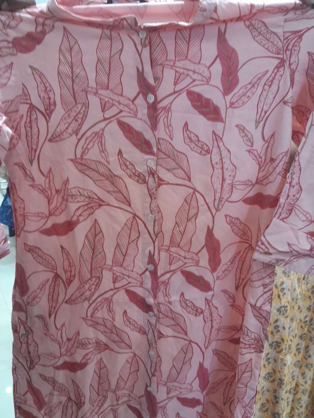 peach rayon kurta - 21683937 - Zoom Image - 0