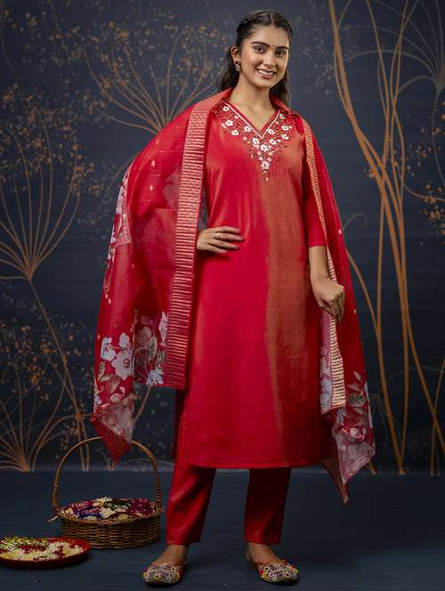 women three quarter sleeve kurta pant with dupatta set - 21684122 - Standard Image - 0