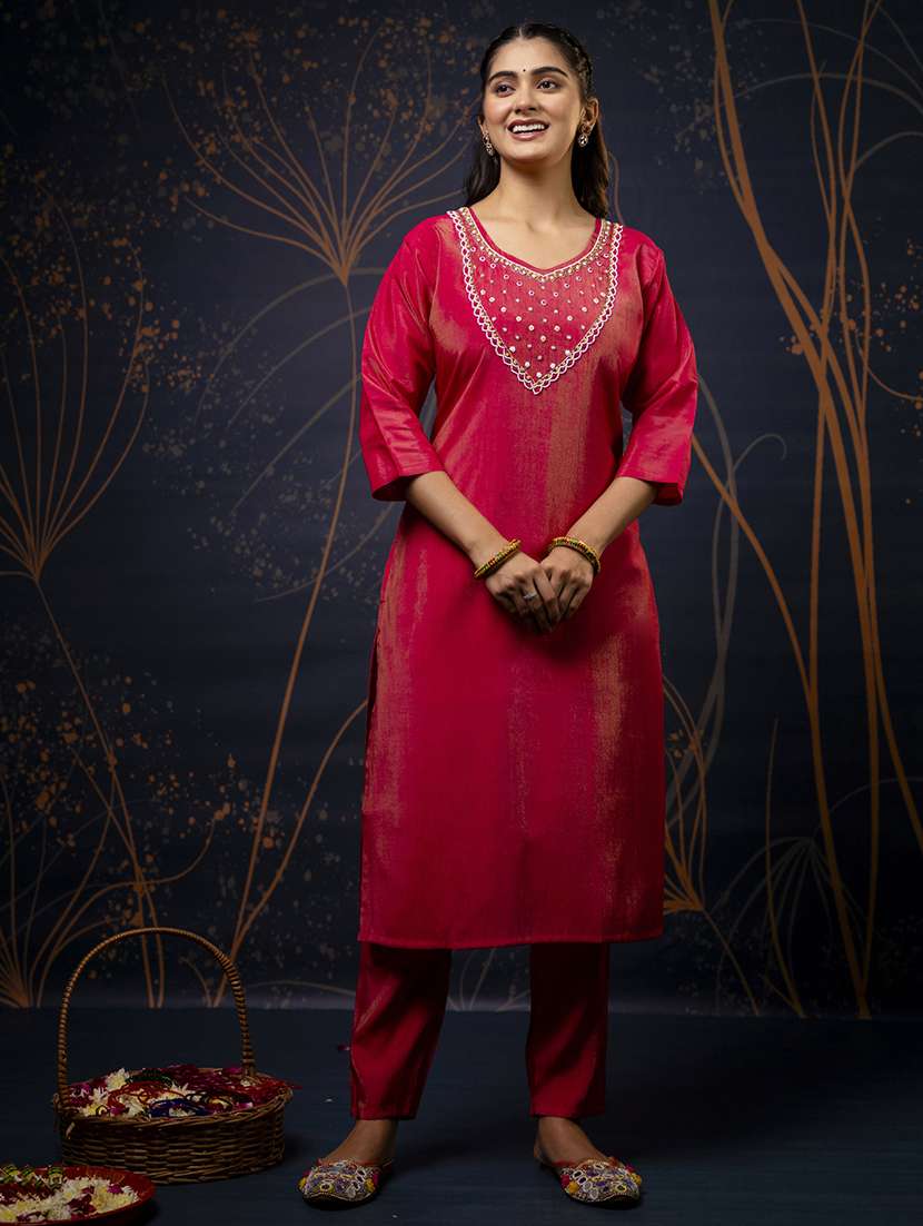 women three quarter sleeve kurta pant with dupatta set - 21684124 - Standard Image - 3