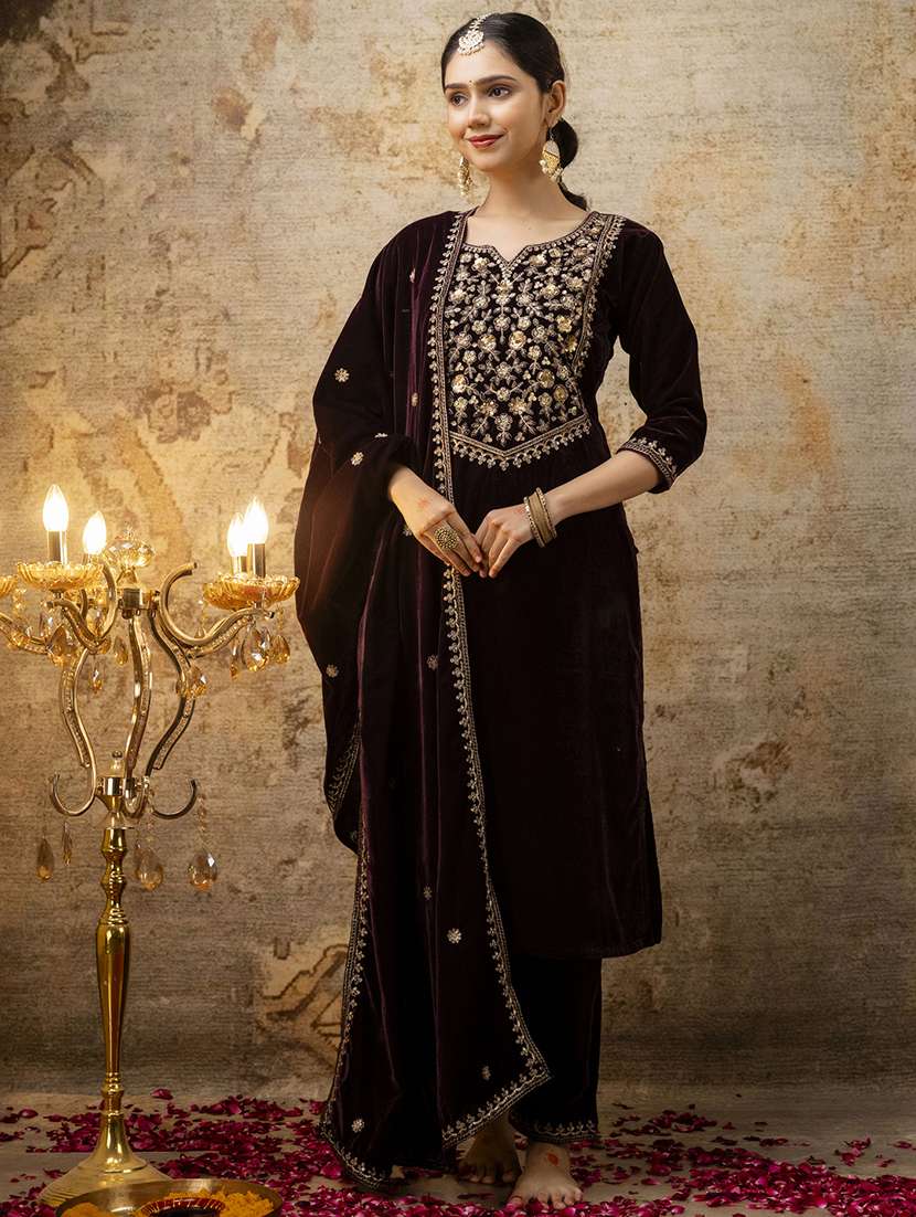 women embroidered three quarter sleeve suit set - 21684141 -  Zoom Image - 0