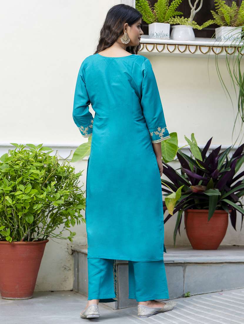 women three quarter sleeve kurta palazzo with dupatta set - 21684189 -  Standard Image - 3