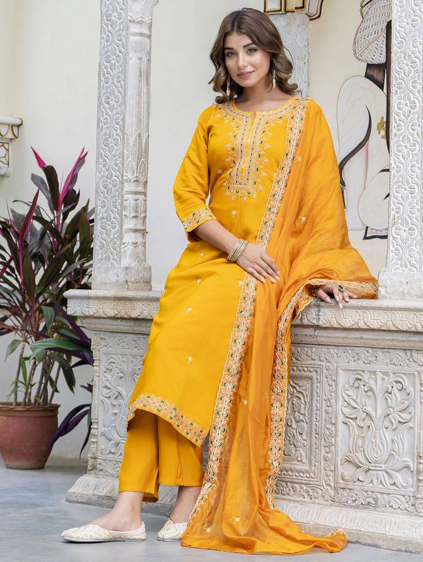women embroidered three quarter sleeve suit set - 21684194 - Standard Image - 3