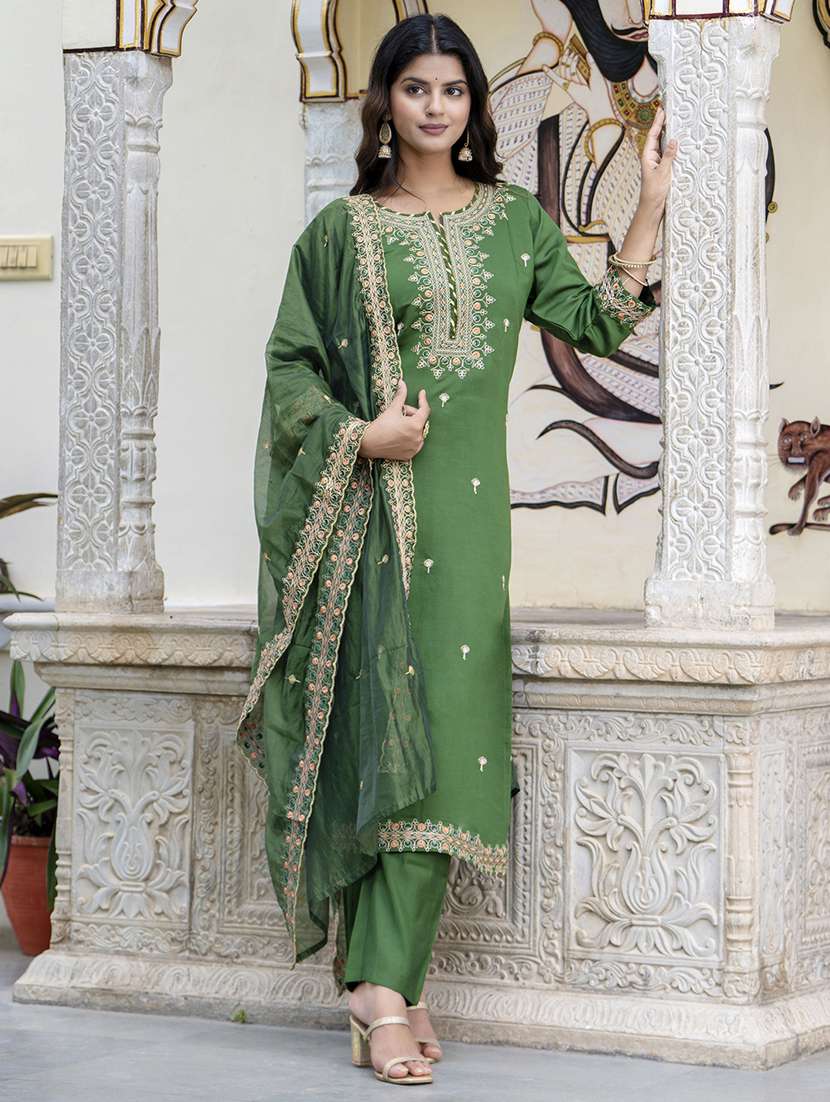 women three quarter sleeve kurta pant with dupatta set - 21684195 - Zoom Image - 0