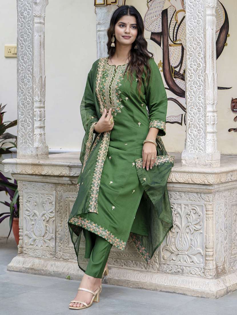 women three quarter sleeve kurta pant with dupatta set - 21684195 - Standard Image - 3