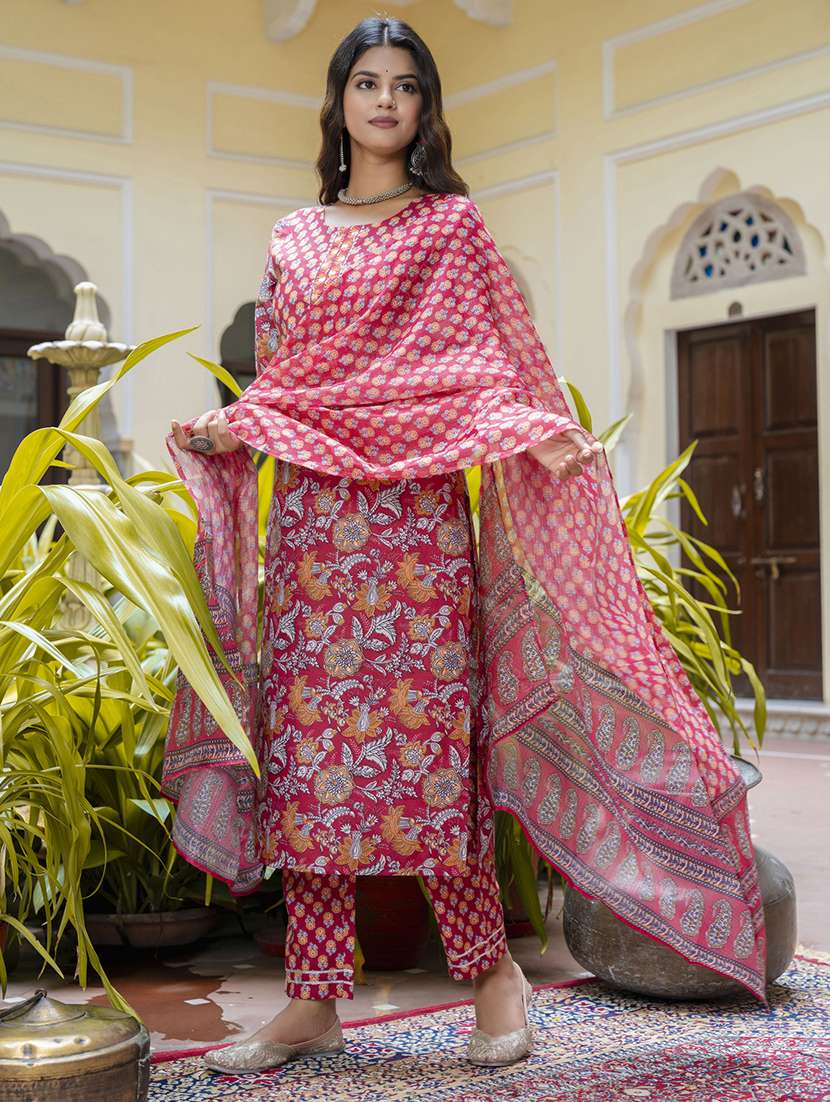 women three quarter sleeve kurta pant with dupatta set - 21684219 -  Standard Image - 3