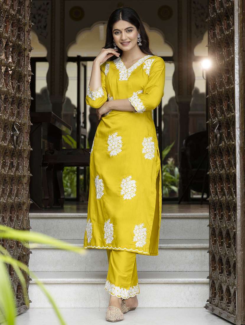 women embroidered three quarter sleeve kurta pant set - 21684231 - Standard Image - 3