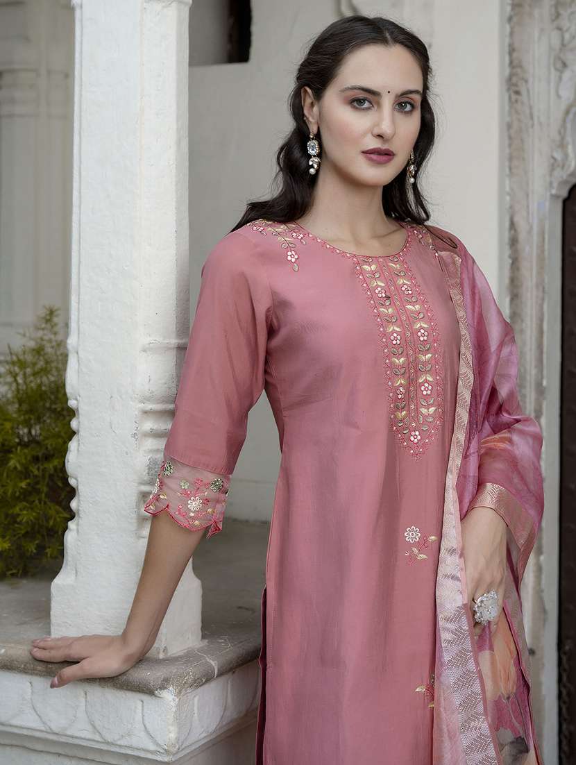 women three quarter sleeve kurta pant with dupatta set - 21684242 -  Standard Image - 3