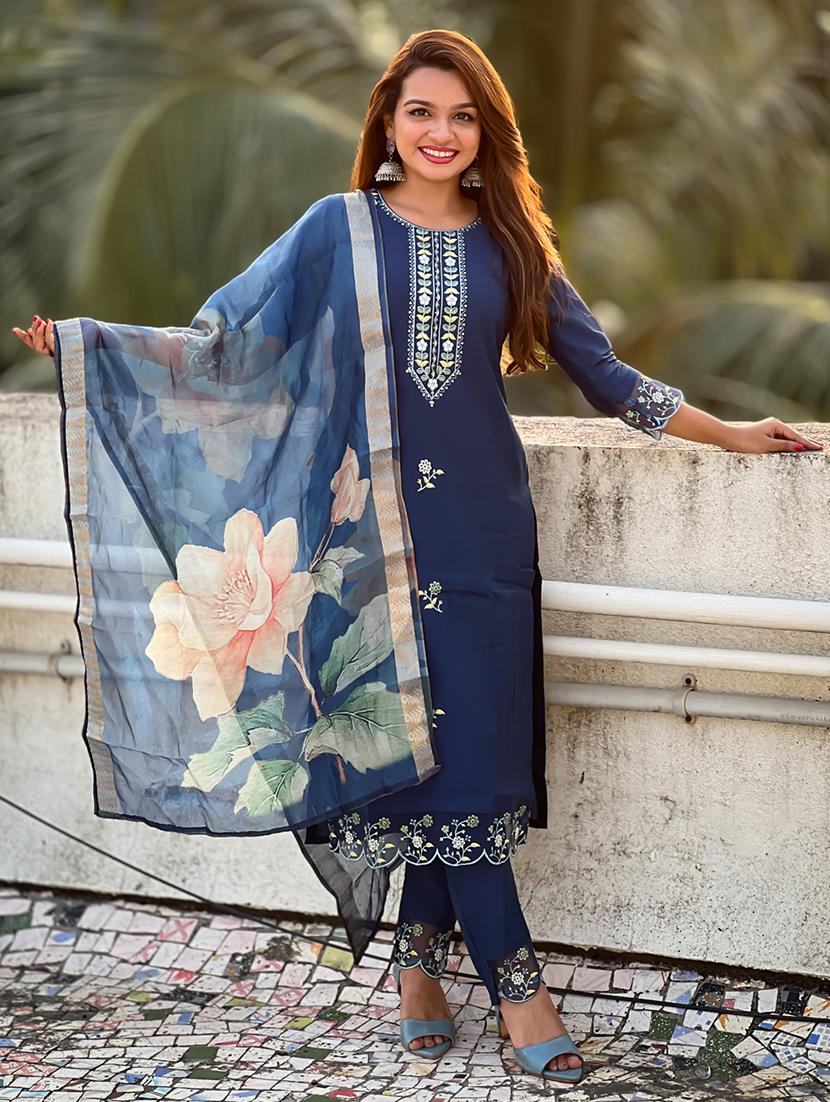 women three quarter sleeve kurta pant with dupatta set - 21684244 - Zoom Image - 0