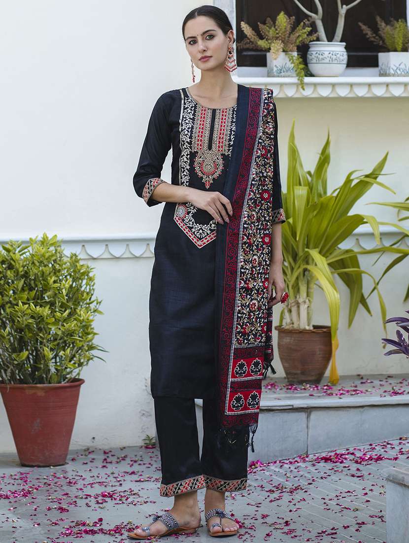 women three quarter sleeve kurta pant with dupatta set