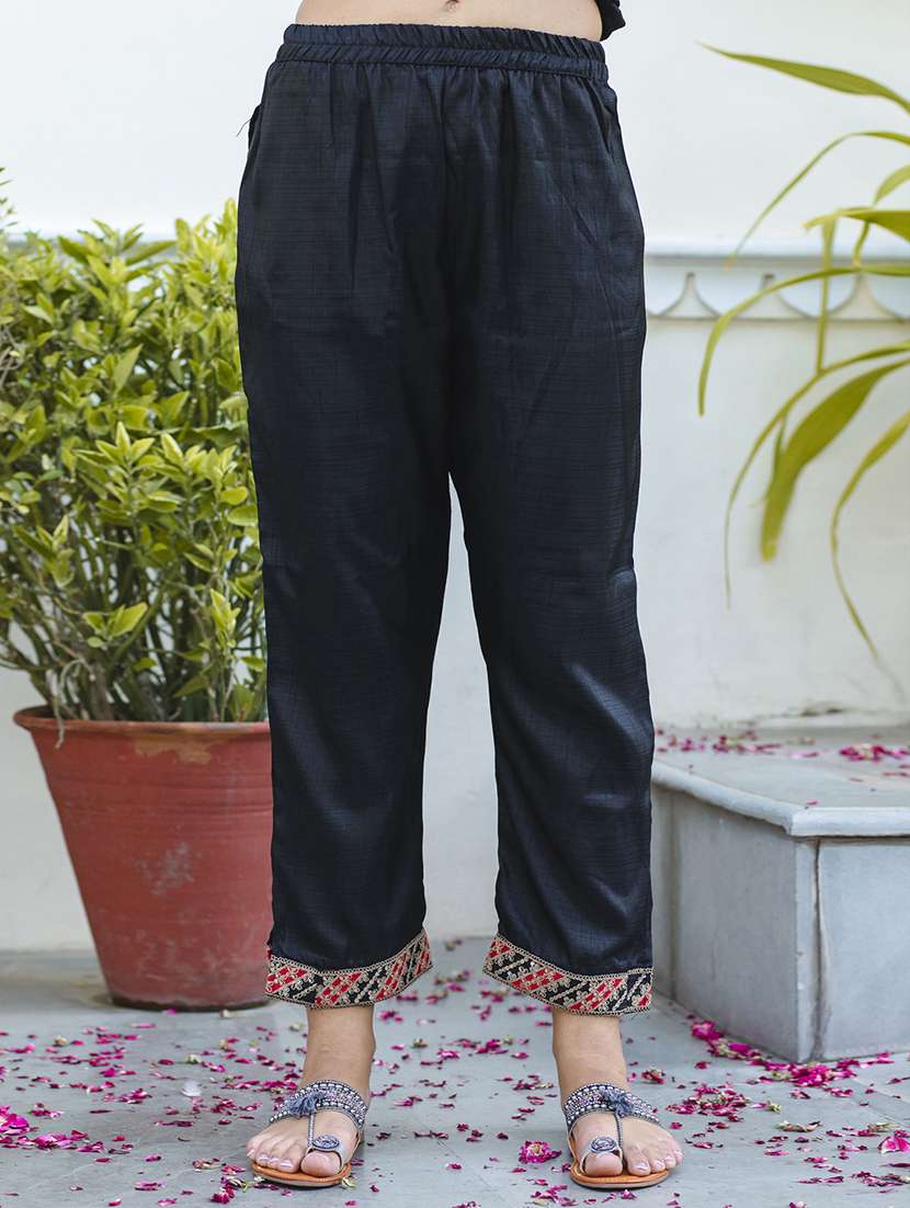 women three quarter sleeve kurta pant with dupatta set - 21684256 -  Standard Image - 3