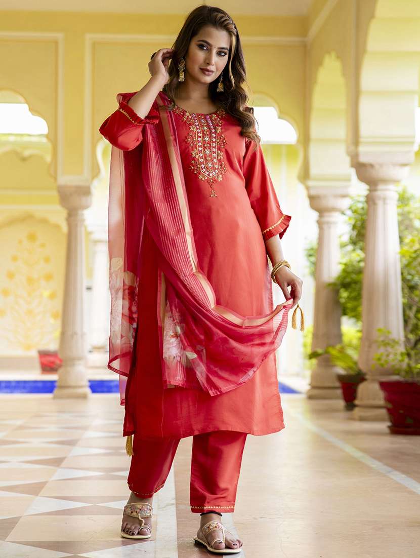 women three quarter sleeve kurta pant with dupatta set