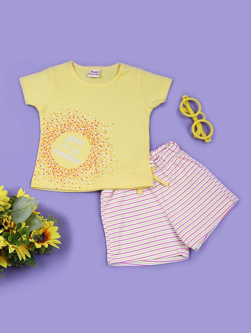 girls printed t-shirt and short casual wear set - 21685642 - Zoom Image - 0