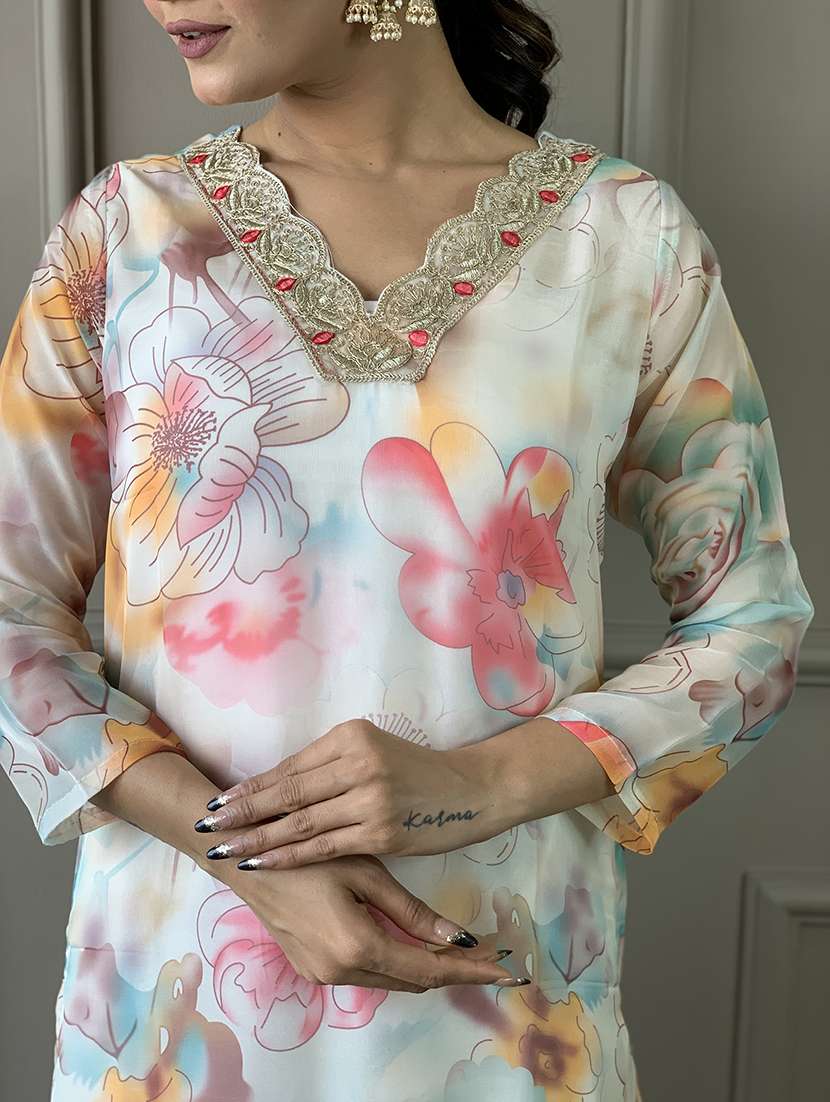 women three quarter sleeve kurta pant with dupatta set - 21685835 -  Standard Image - 5