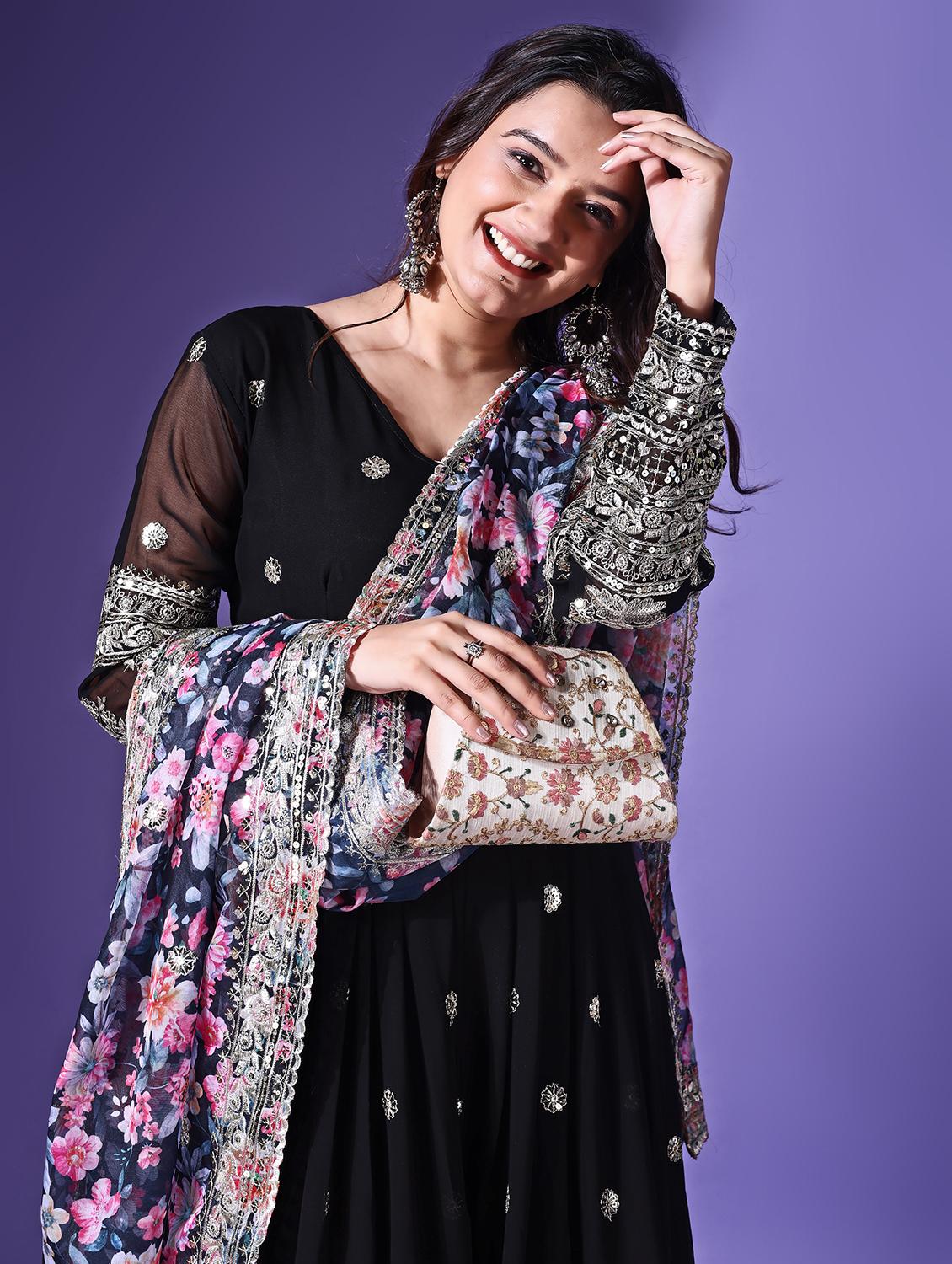 women embroidered black kurta dupatta set - 21685928 - Standard Image - 5