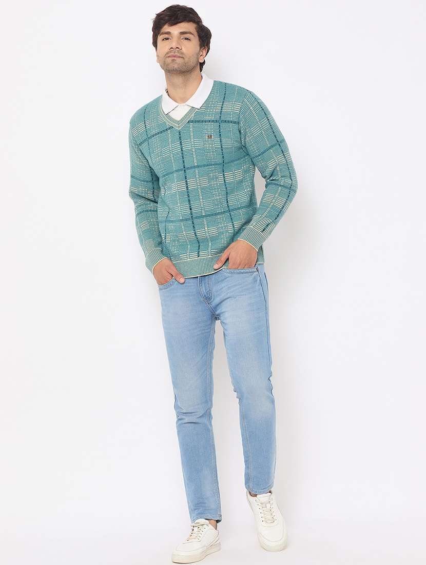 men long sleeves checkered pullover - 21686348 -  Standard Image - 3