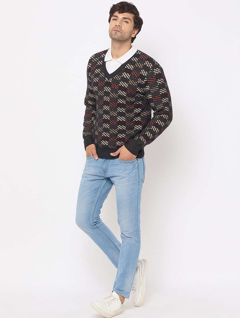 men long sleeves checkered pullover - 21686370 -  Standard Image - 3