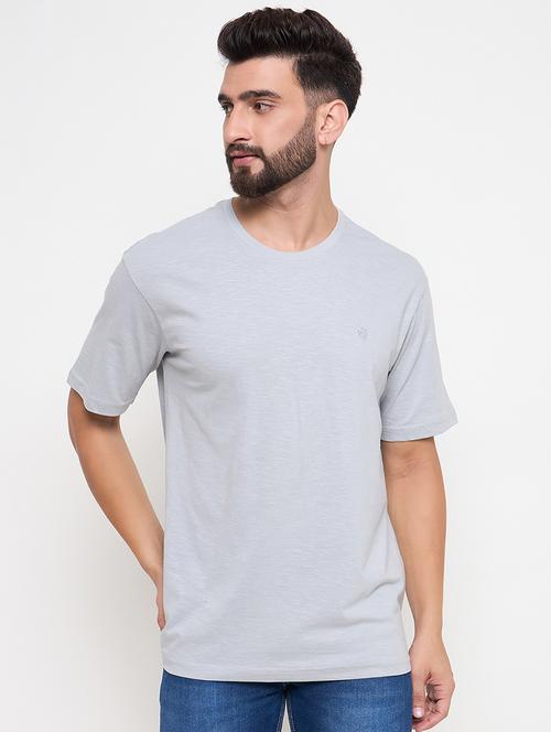 men round neck plain t-shirt - 21686499 - Standard Image - 0