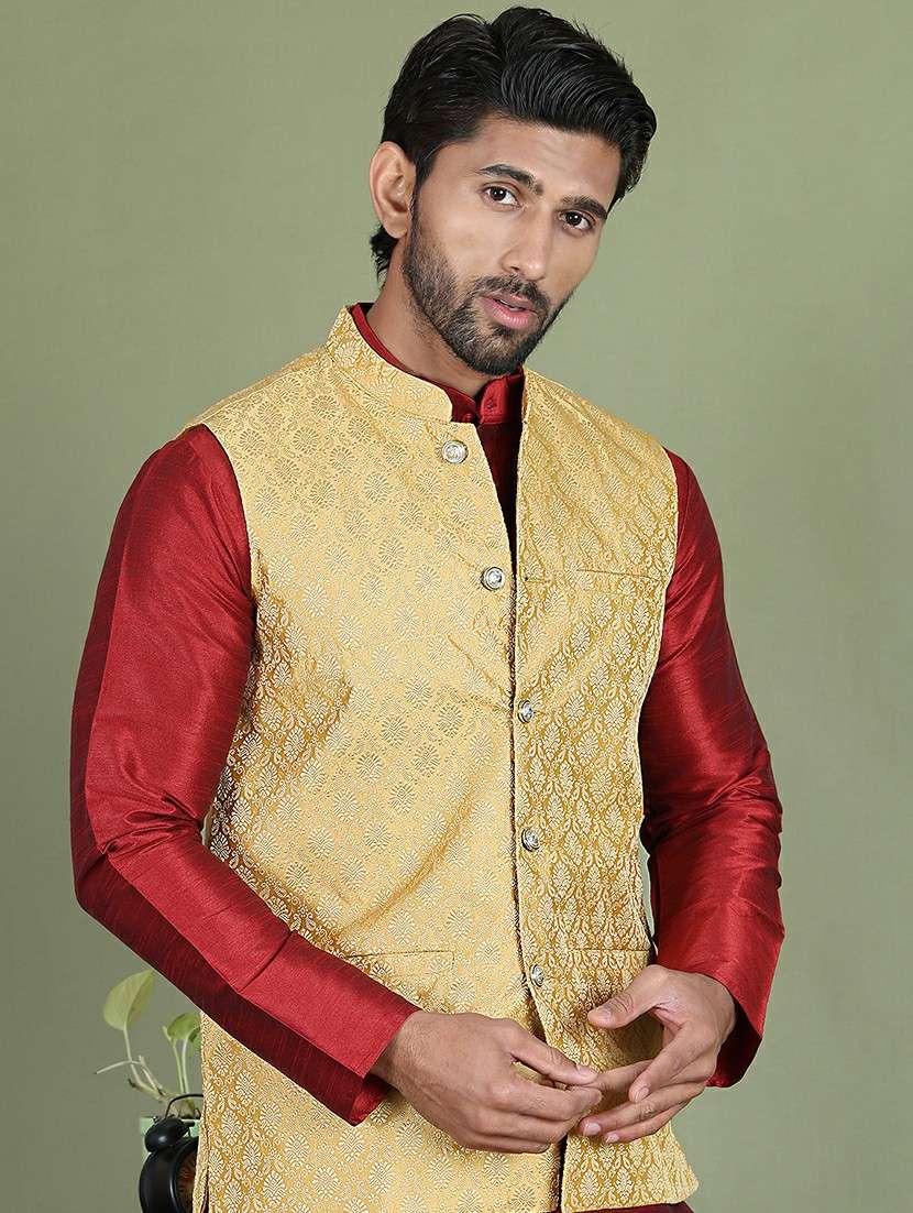 men self design kurta pyjama with jacket ethnic wear set - 21687076 -  Standard Image - 3