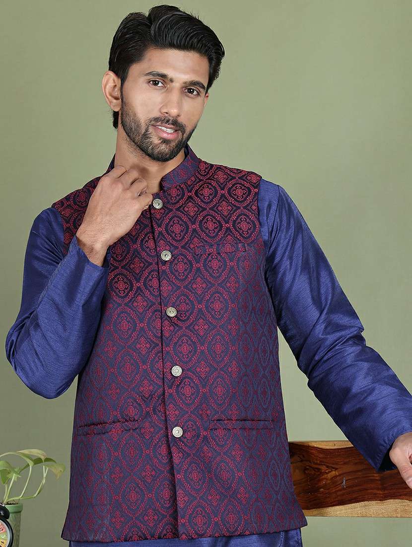 men self design kurta pyjama with jacket ethnic wear set - 21687078 -  Standard Image - 3