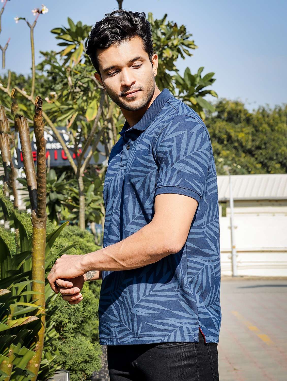 men short sleeves printed polo t-shirt  - 21687693 -  Standard Image - 3