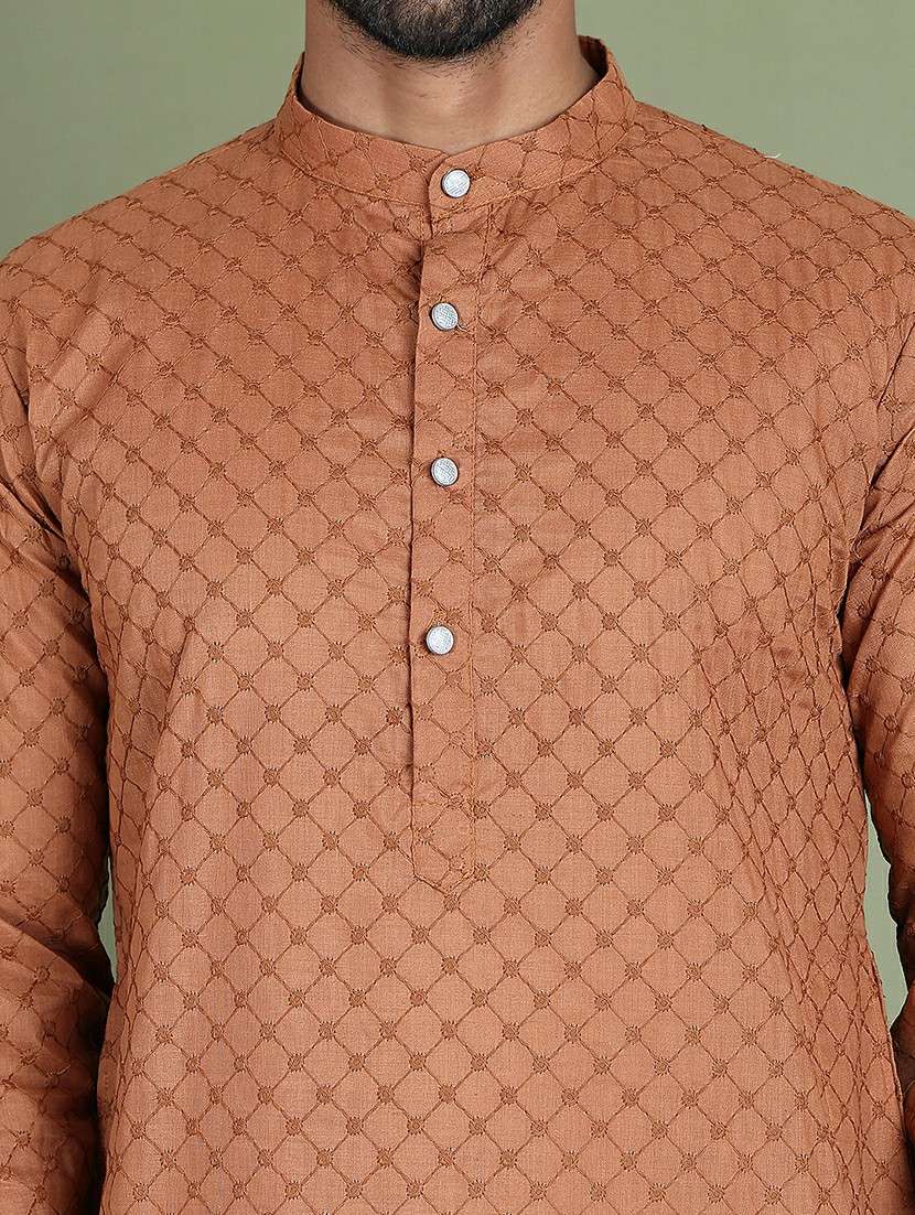 brown cotton long kurta - 21687741 - Standard Image - 5