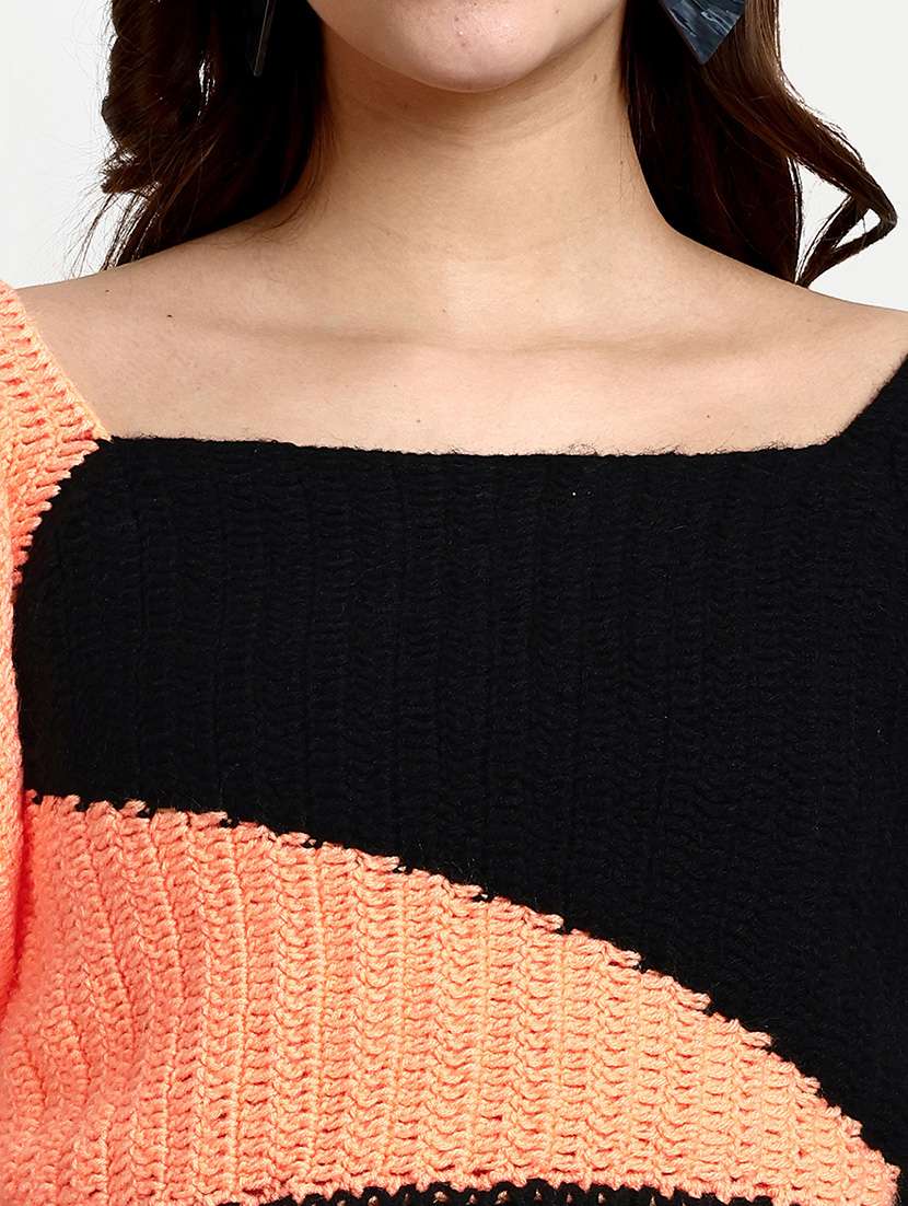 women color block winter wear crop top - 21688471 - Standard Image - 5