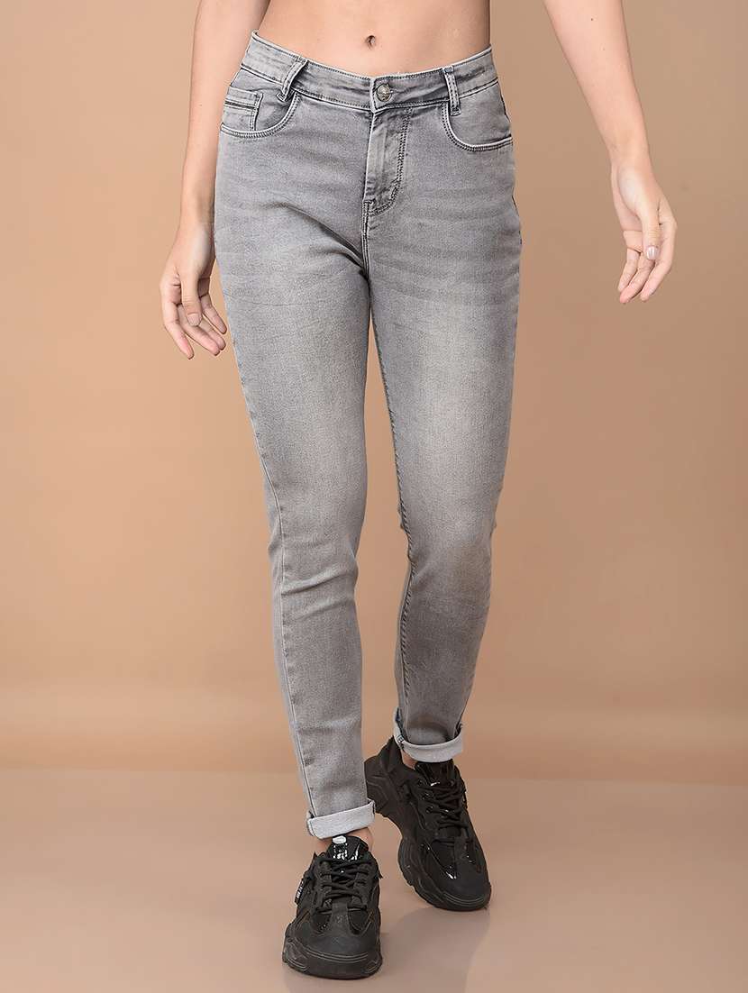 women solid mid rise slim fit jean