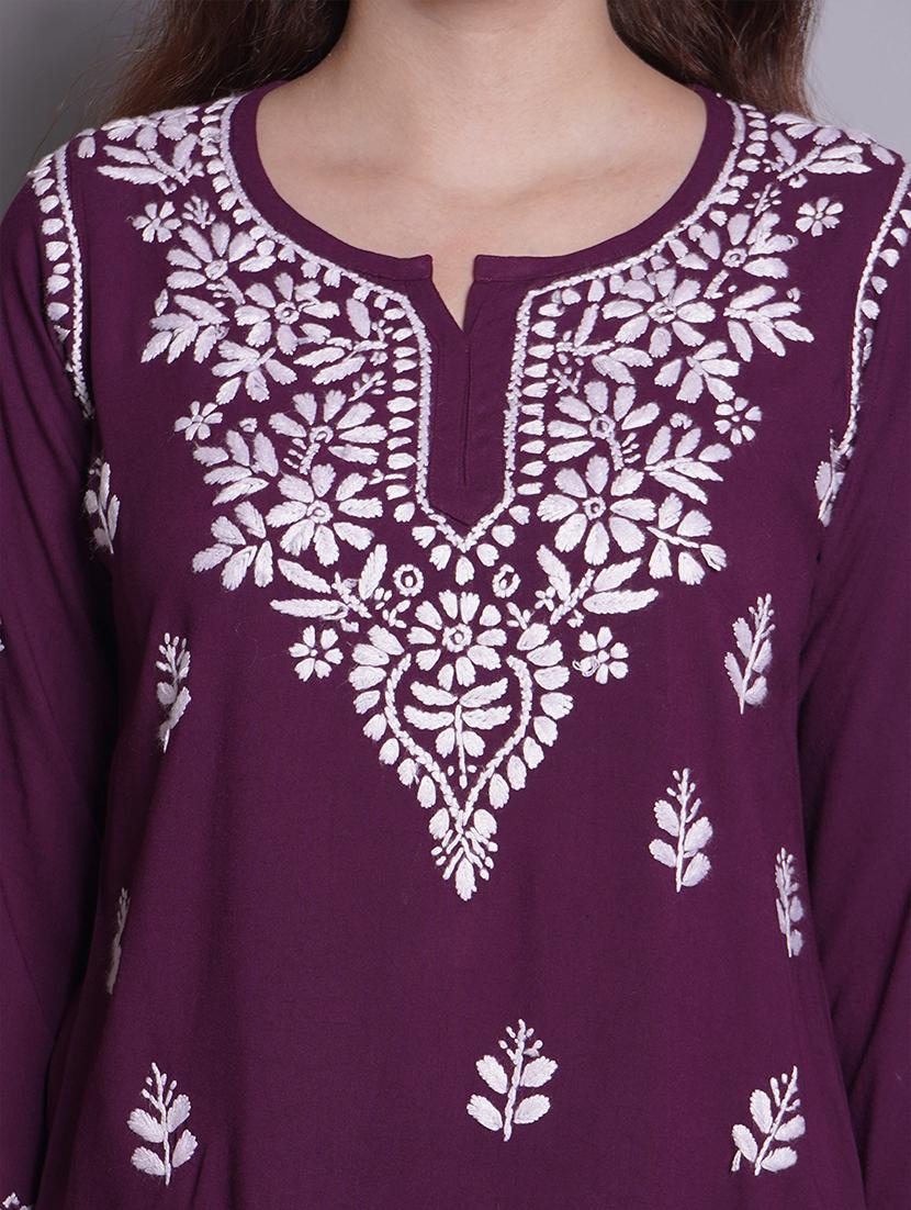 women three quarter sleeve straight chikankari kurti - 21688767 - Standard Image - 5