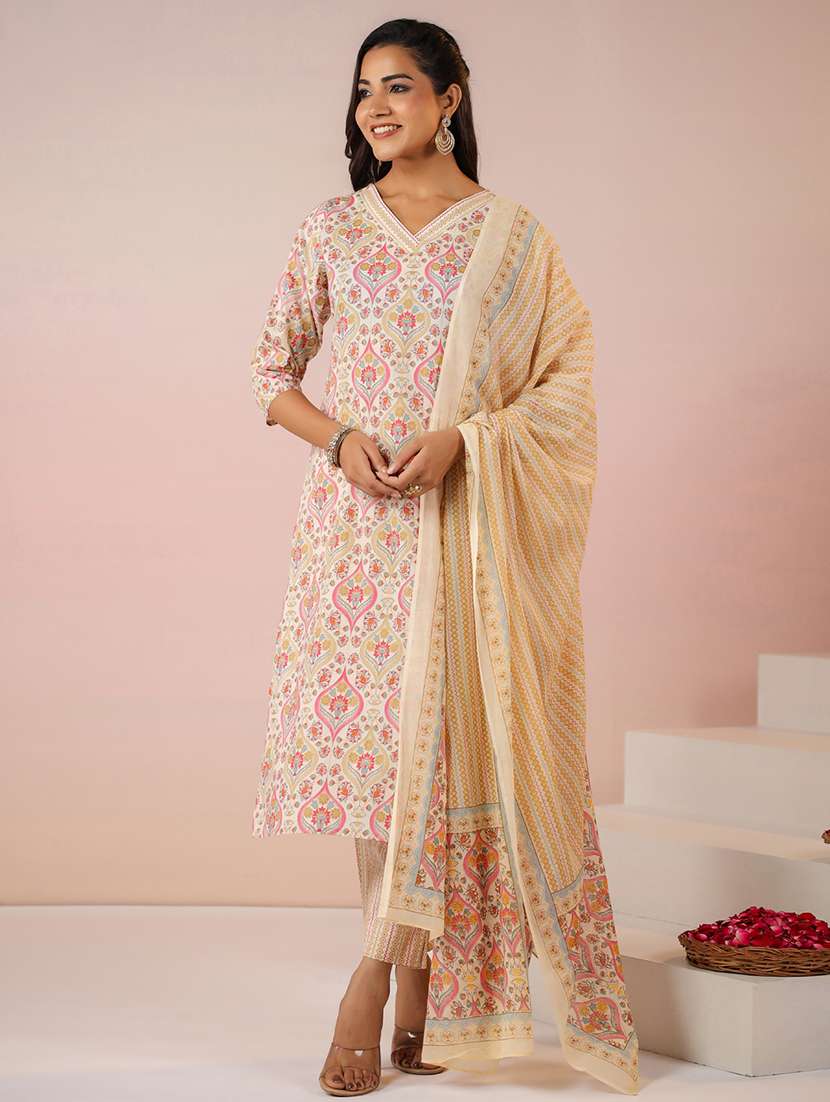 women three quarter sleeve kurta pant with dupatta set - 21688823 -  Standard Image - 3