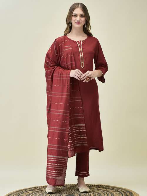 women three quarter sleeve kurta pant with dupatta set - 21689734 -  Standard Image - 0