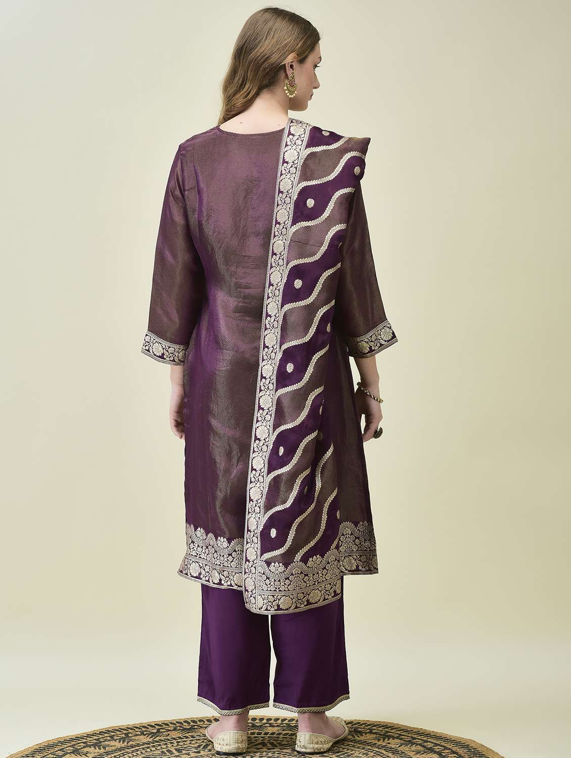 women three quarter sleeve kurta pant with dupatta set - 21689738 - Standard Image - 3