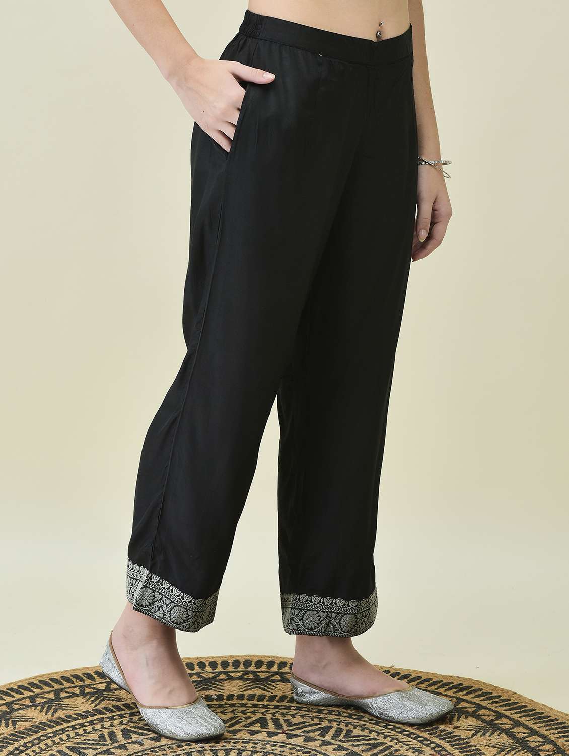 women three quarter sleeve kurta pant with dupatta set - 21689741 -  Standard Image - 5