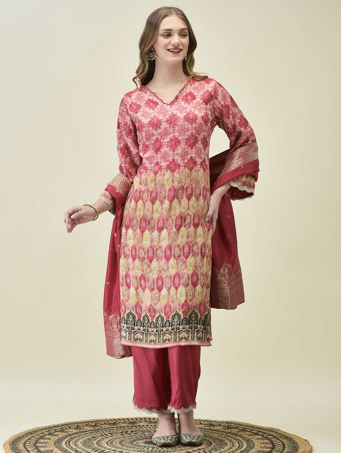 women pink long sleeve kurta pant with dupatta set - 21689746 -  Zoom Image - 0