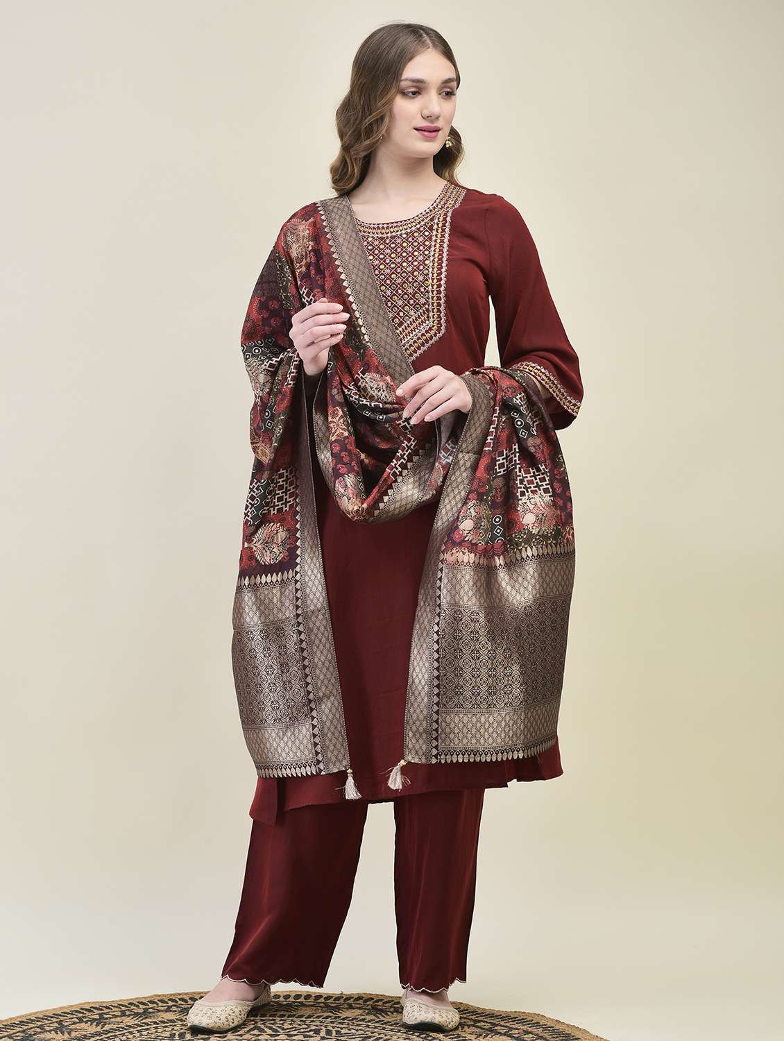 women three quarter sleeve kurta pant with dupatta set - 21689757 - Zoom Image - 0
